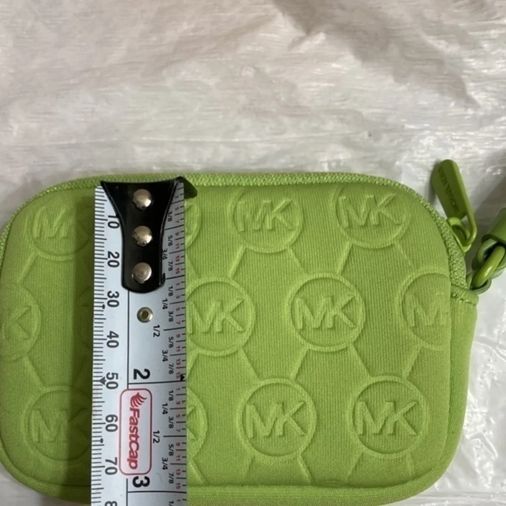 Michael kors green wristlet bag - Picture 4 of 6